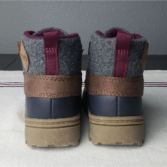 Carters Duck Boots - Picture 4 of 6